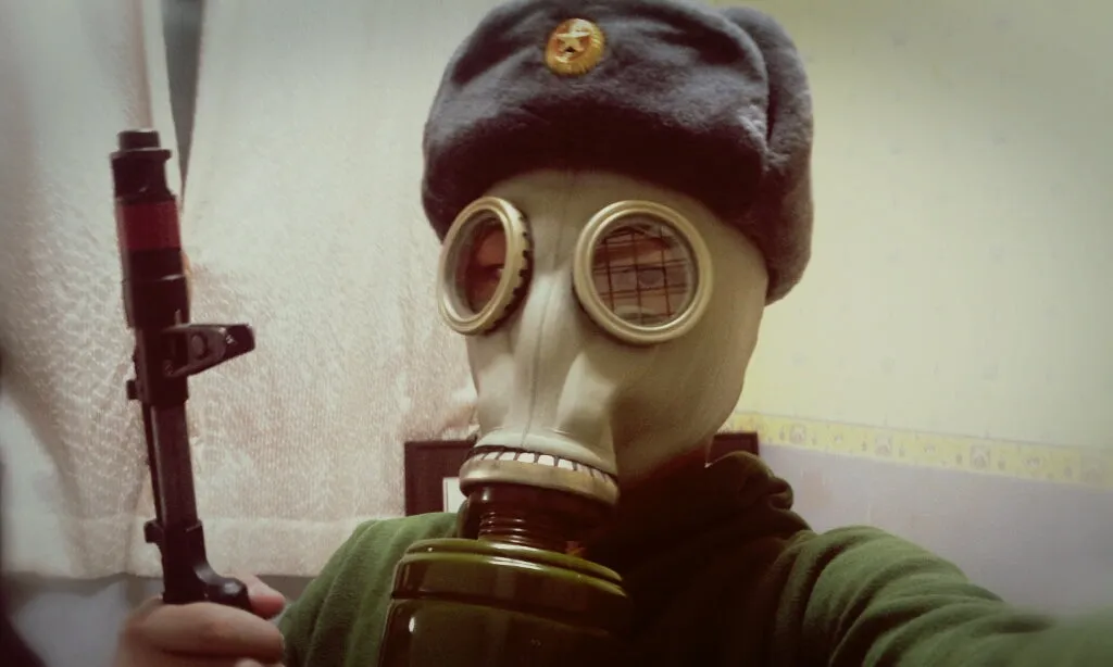 Issued Soviet GP-5 Gas Mask Kit (Display Use Only)