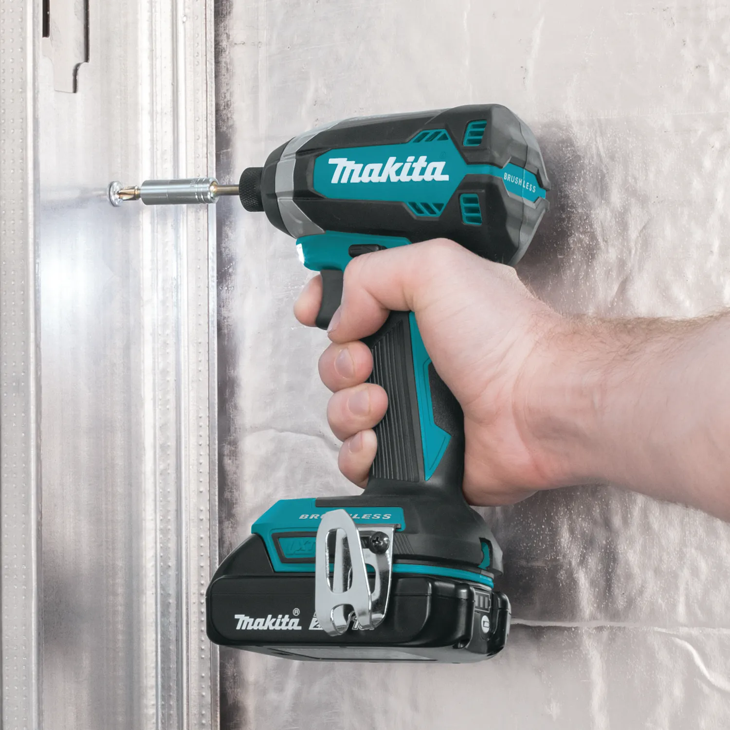 Makita XT269R 18 Volt LXT 2-Tool Compact Brushless Cordless Combo Kit